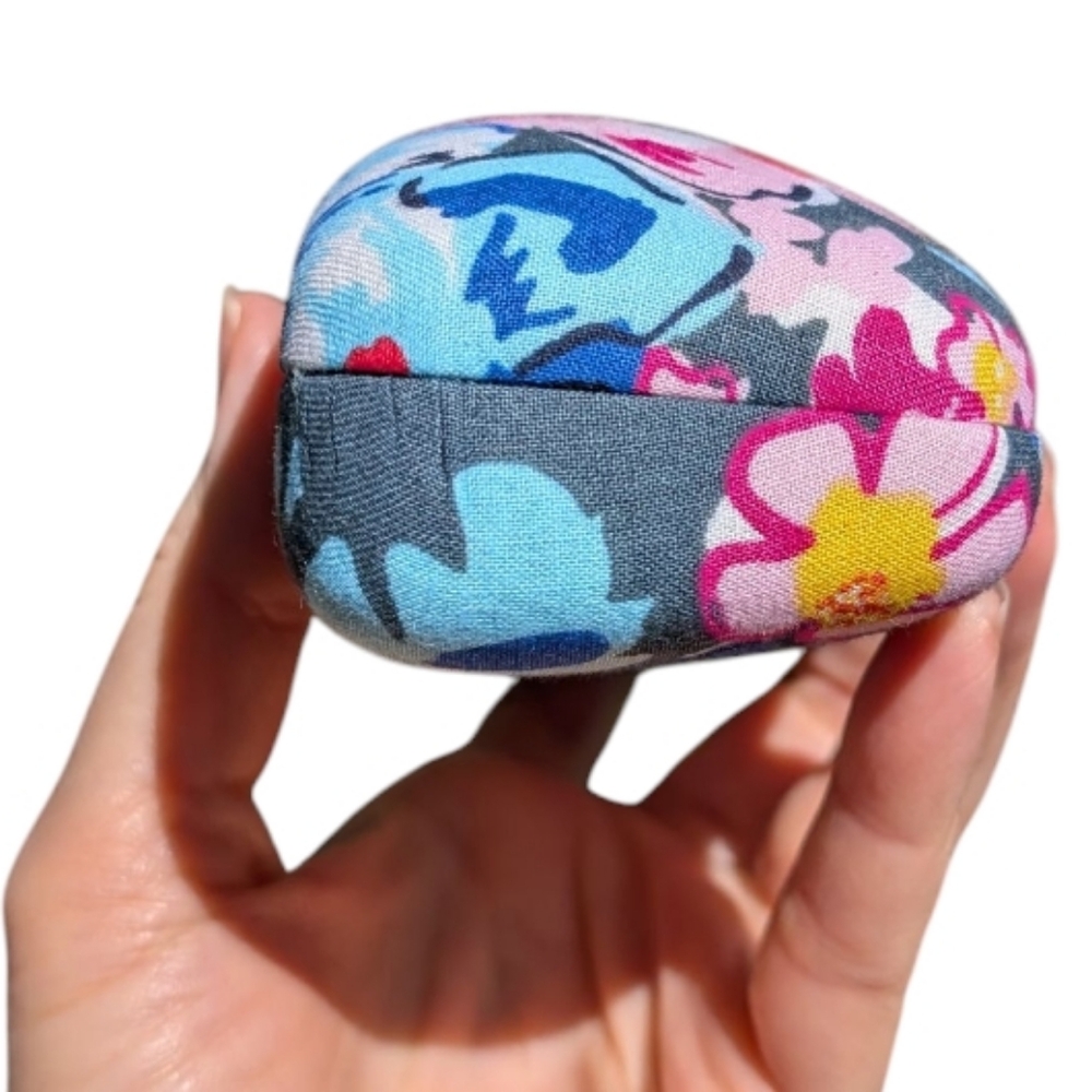 Vera Bradley Pretty Posies Glasses Case - Picture 6 of 7